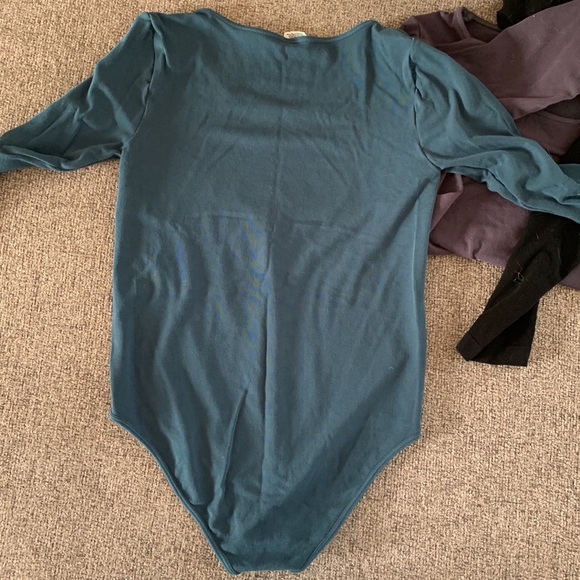 Bodysuits - Picture 6 of 7